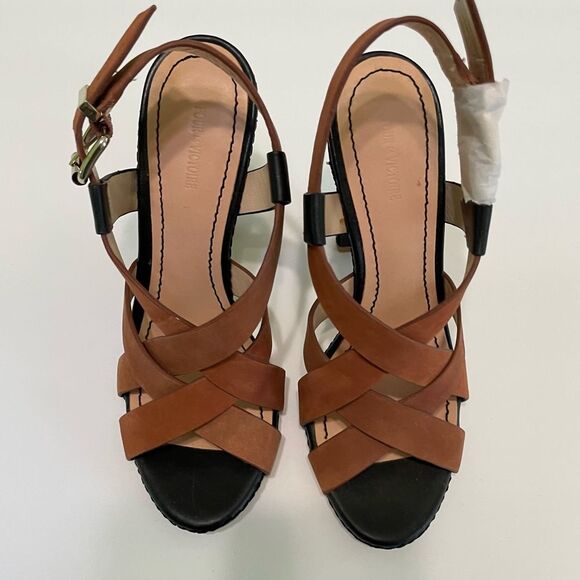 Pour La Victoire Vy Two Tone Crisscross Straps Open Toe Shoes - Picture 3 of 12